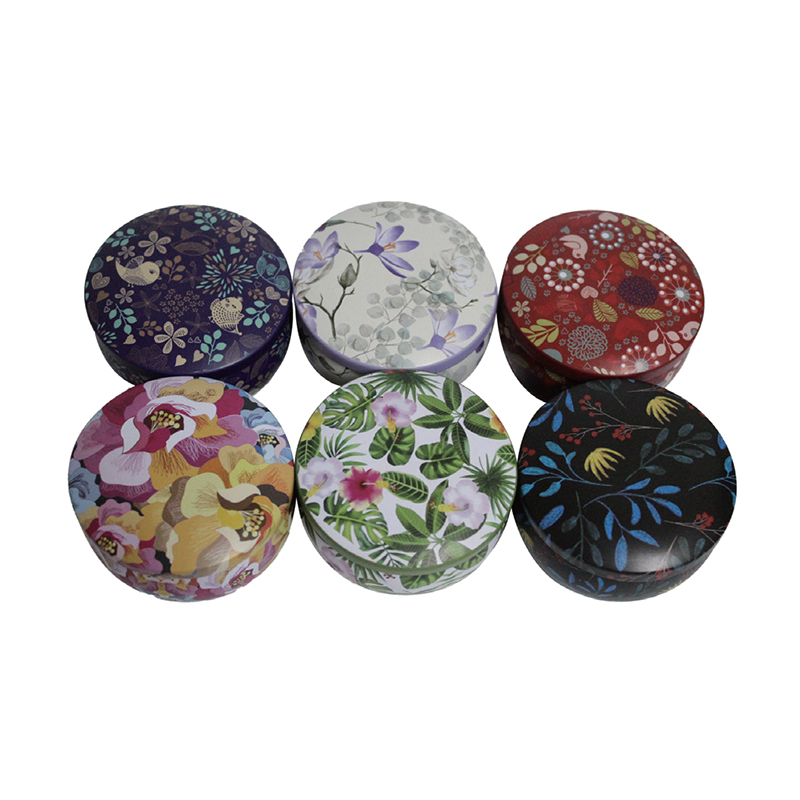 Vela de hojalata con patrón del sudeste asiático